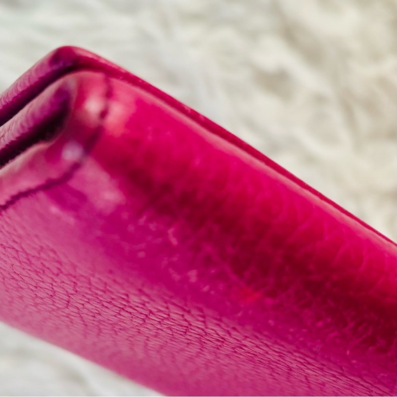 Gucci GG Logo Hot Pink Grain Leather Flap Long Wallet - Picture 15 of 16